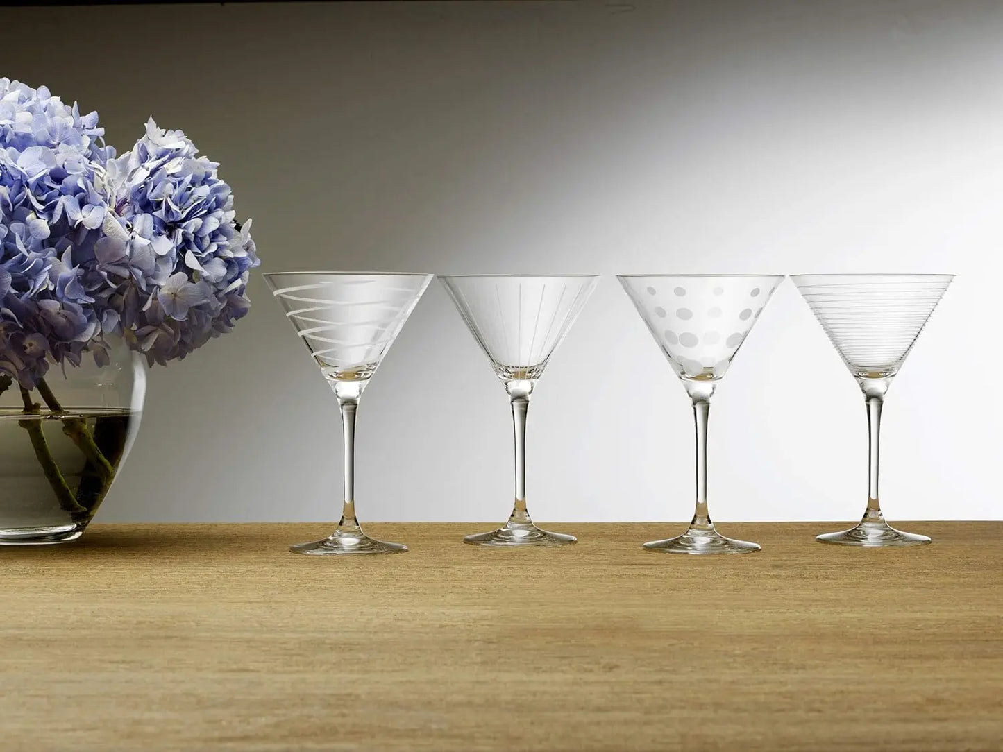 Martini Glasses Set of 4 With Elegant Etched Designs
